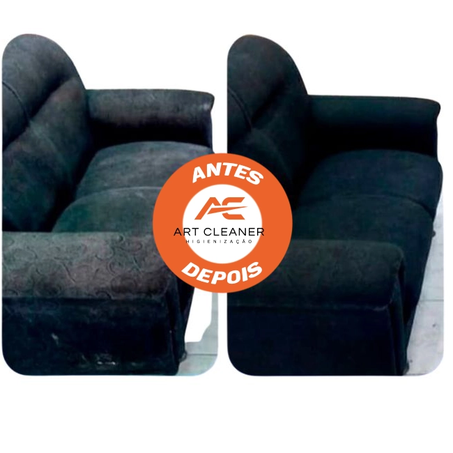 sofa preto antes: sujo depois: limpo por art cleaner