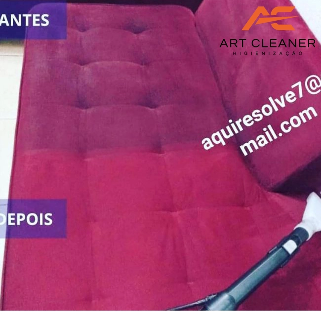 sofa cor vinho antes: sujo depois: limpo por art cleaner